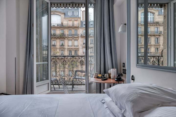Room 28 of 105