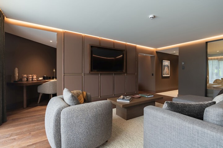 Room 42 of 115