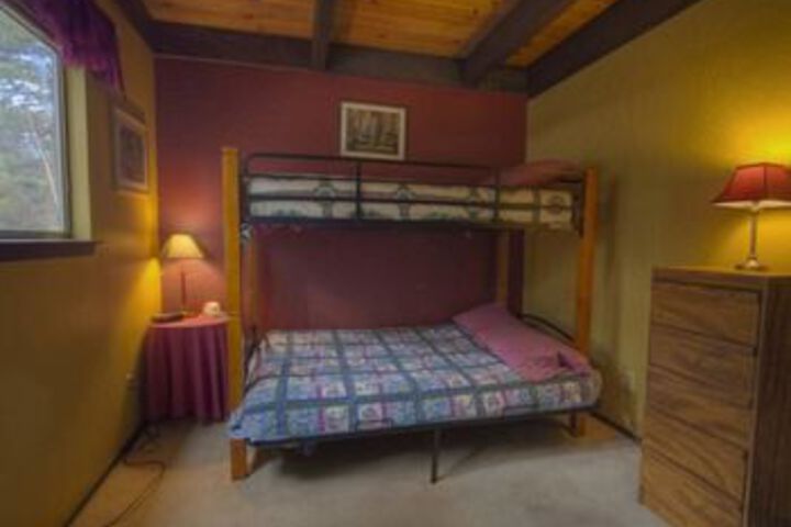 Room 8 of 20