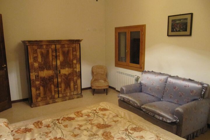 Room 10 of 50