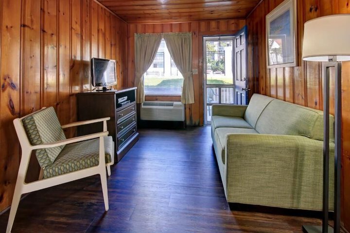 Standard 2 Queen Beds City View No Balcony (4 of 51)
