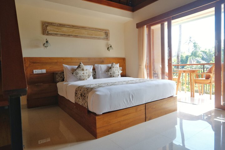 Room 2 of 22