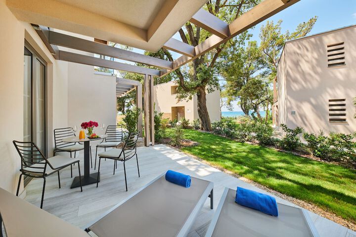 Terrace/Patio 21 of 66