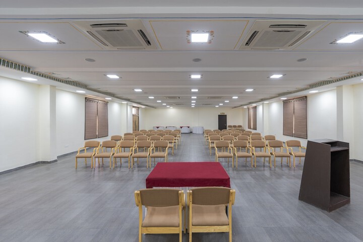 Ballroom/Hall 51 of 64