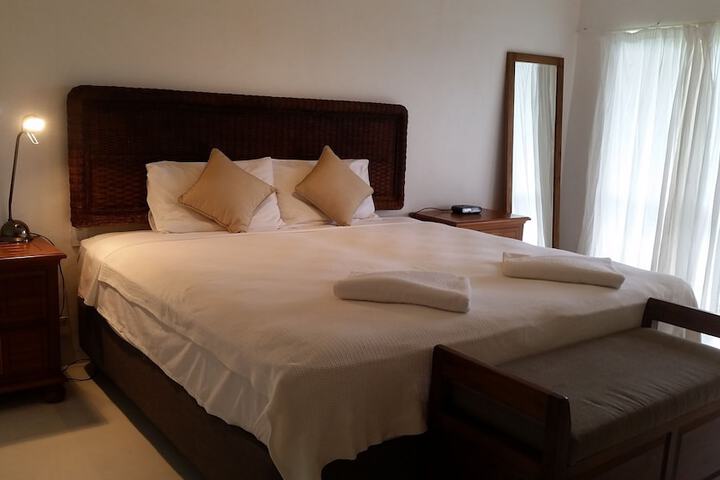 Room 13 of 96