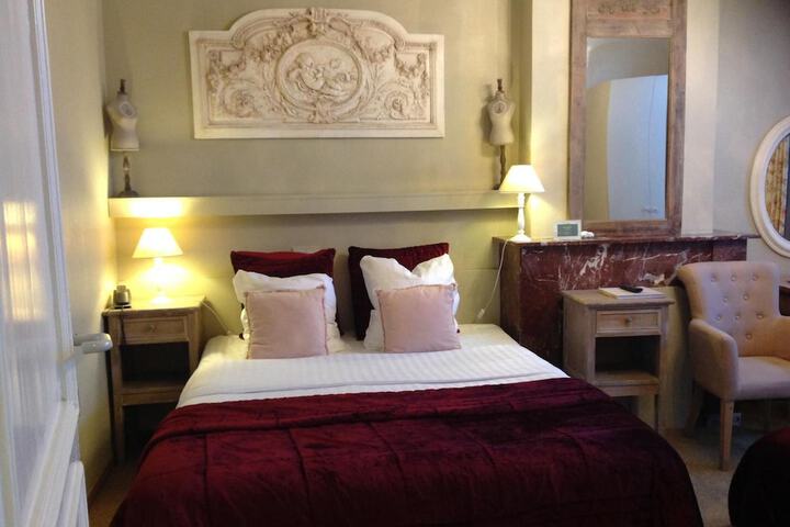 Room 14 of 50