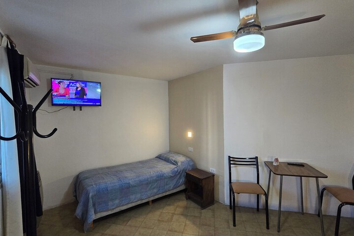 Room 10 of 25