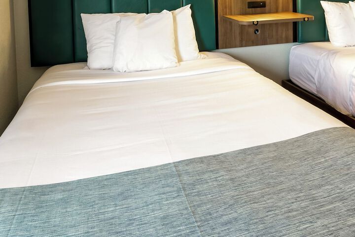 2 Double Beds (6 of 14)