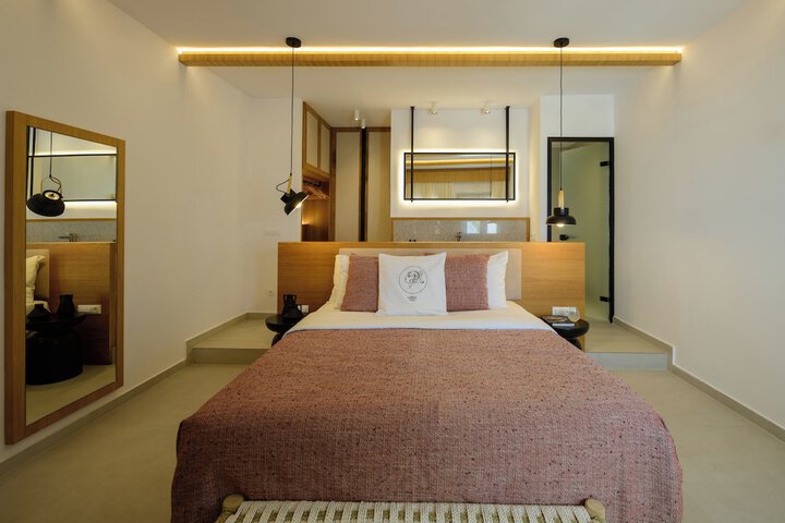 Room 72 of 199