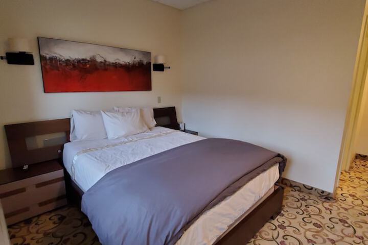Room 71 of 206