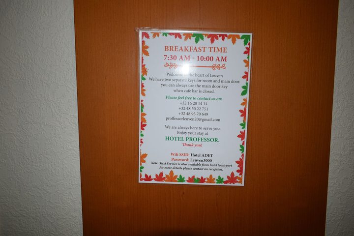 Breakfast/Coffee Service 26 of 40