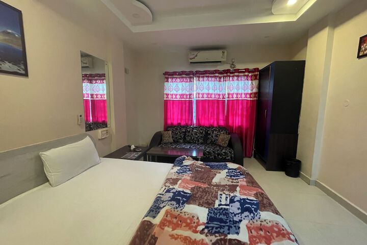 Room 17 of 94
