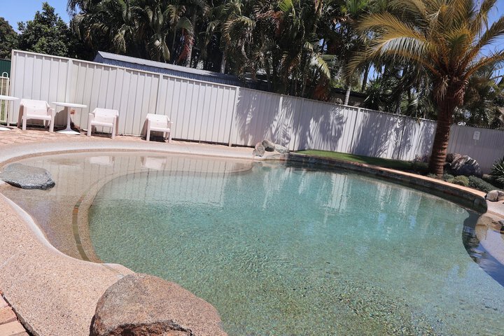 Pool 16 of 19