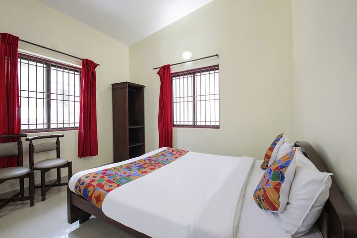 Room 13 of 20