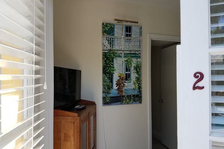 Room 128 of 218