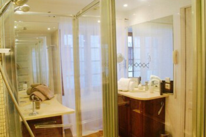 Room 217 of 274