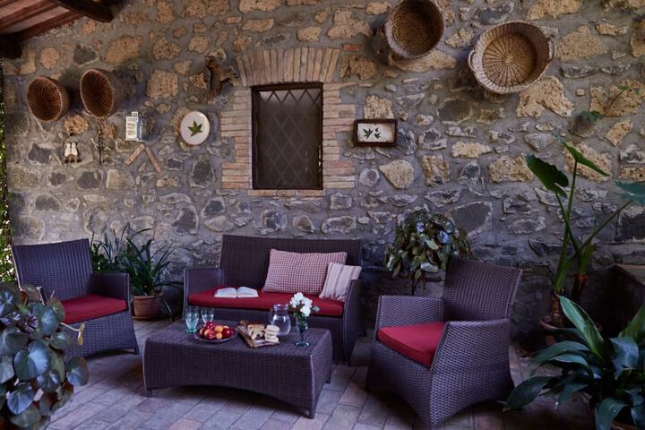 Terrace/Patio 22 of 33