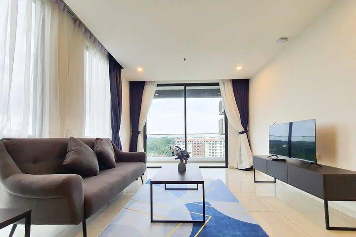 Room 11 of 27