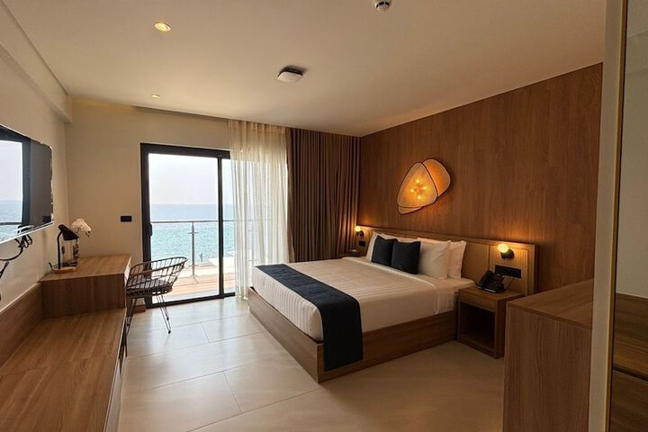 Room 18 of 51