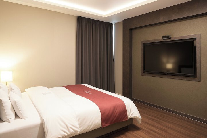 Room 19 of 85