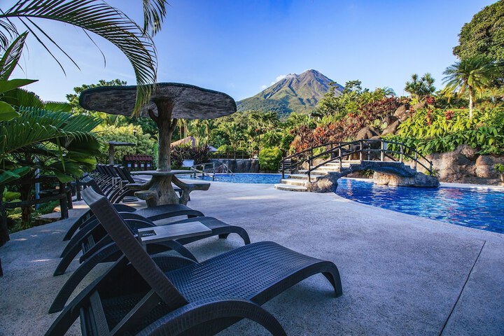 Pool Hotel