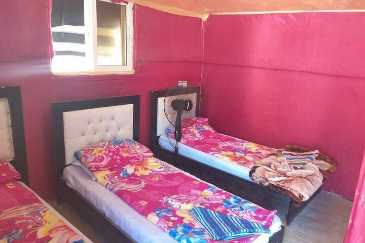 Room 28 of 39