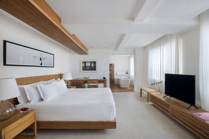 Room 17 of 56