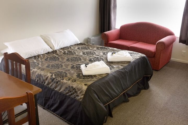Room 13 of 35