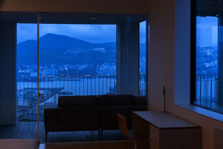 Room 25 of 187