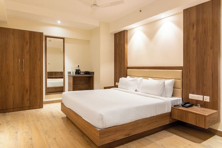 Room 14 of 53