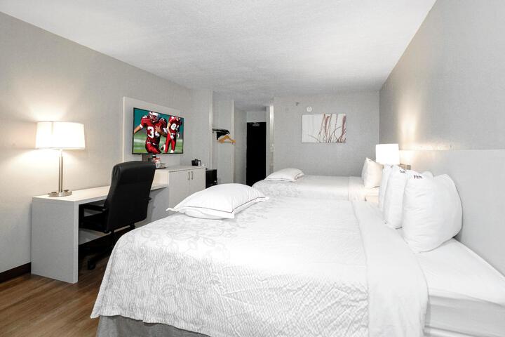 Double Accessible King Size Bed (5 of 9)
