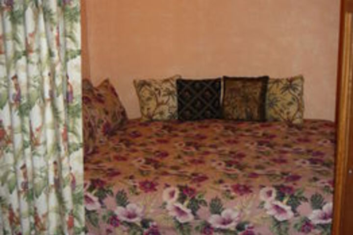 Room 19 of 81