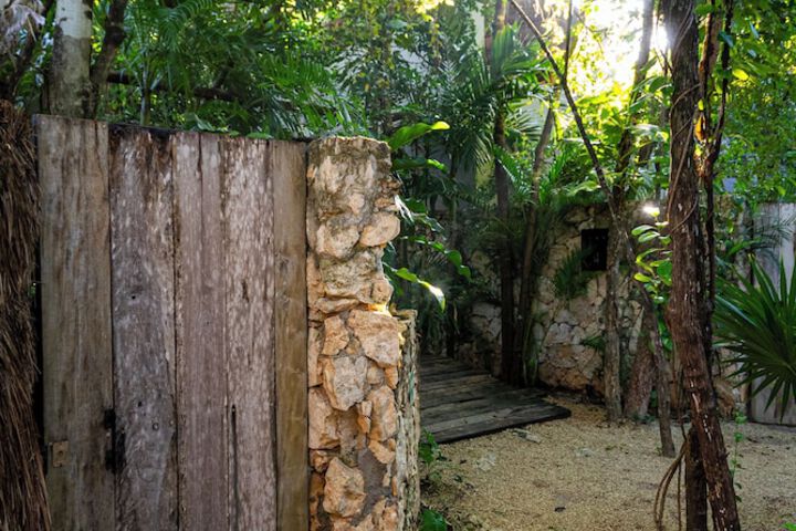 Property Grounds 129 of 154