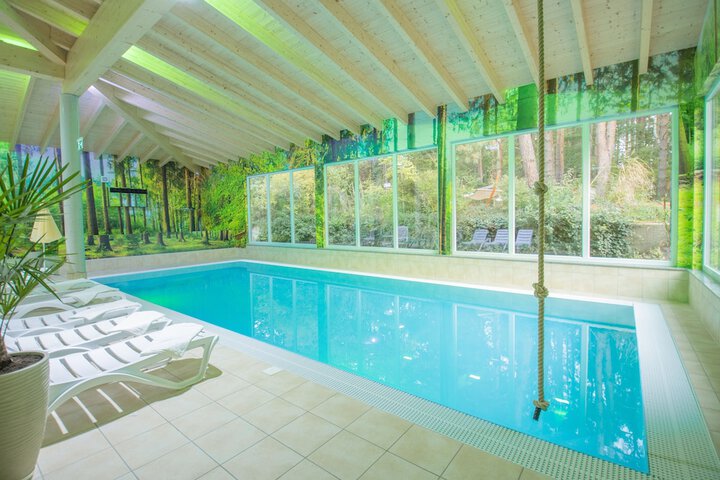 Pool 43 of 87