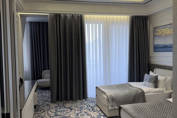 Room 13 of 31