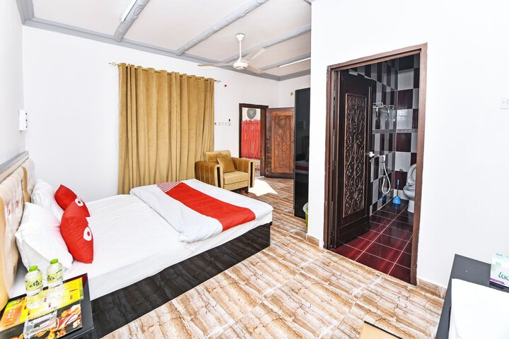 Room 50 of 71