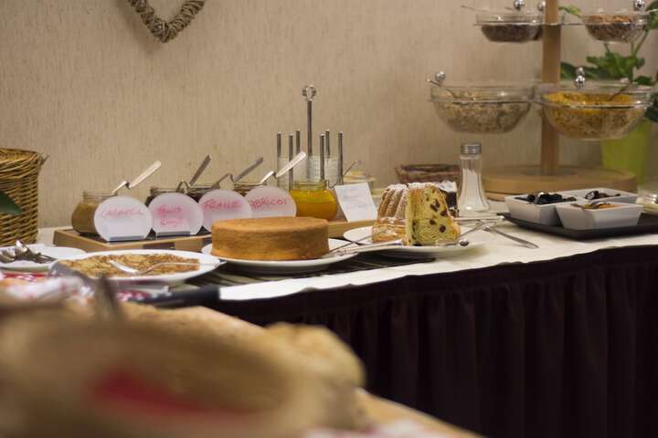 Breakfast/Coffee Service 20 of 62