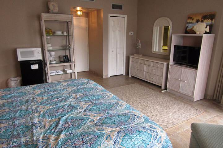 Room 10 of 123