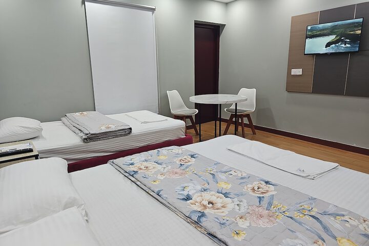 Room 37 of 66