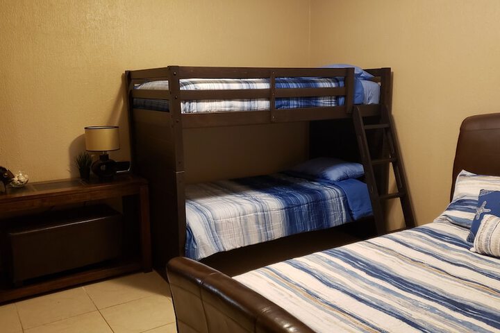 Room 76 of 599