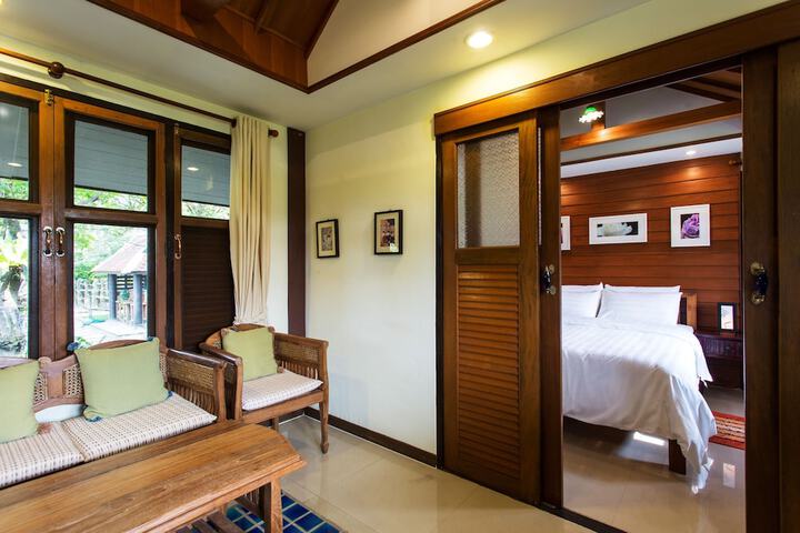 Room 18 of 27