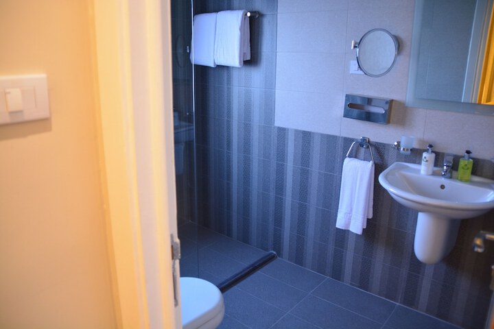 Room 39 of 47