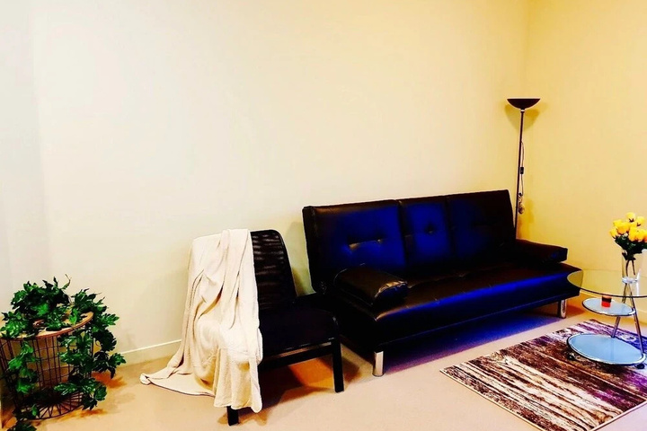 Room 2 of 17