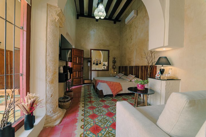Room 7 of 70