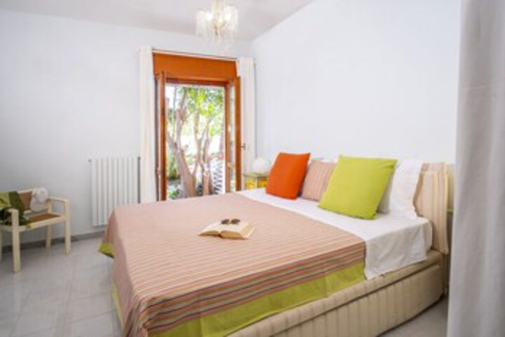 Room 14 of 21