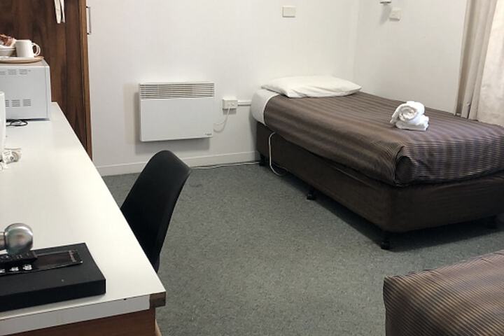 Room 22 of 60