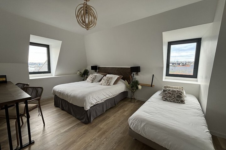 Room 42 of 83