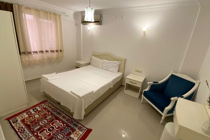 Room 3 of 17