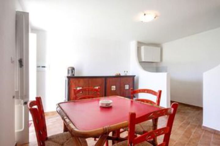 Room 12 of 20