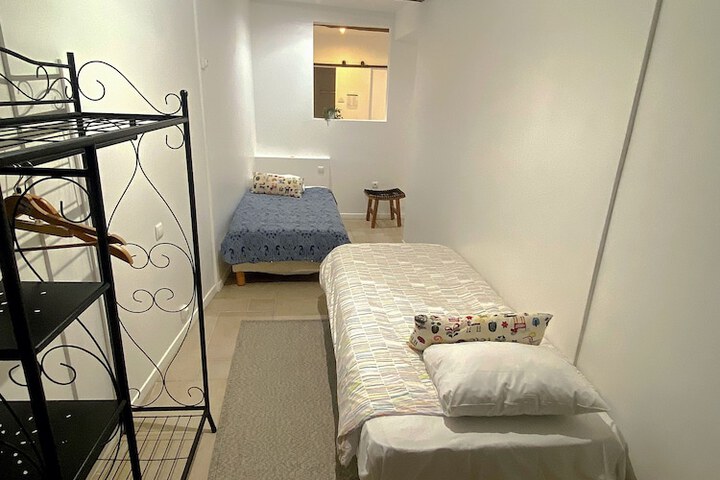 Room 31 of 53